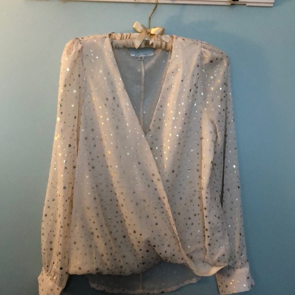 NWOT Vici Dolls Metallic Star V-Neck Blouse - Picture 1 of 4